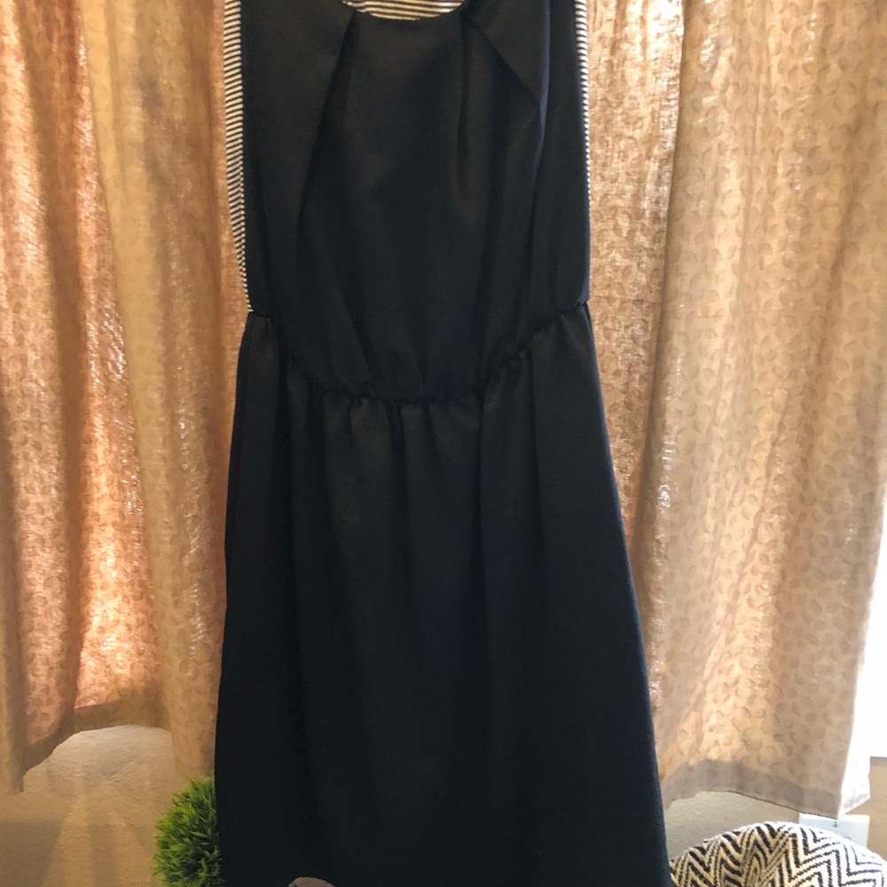 Fun, Needle & Thread Summer Dress - Picture 2 of 8